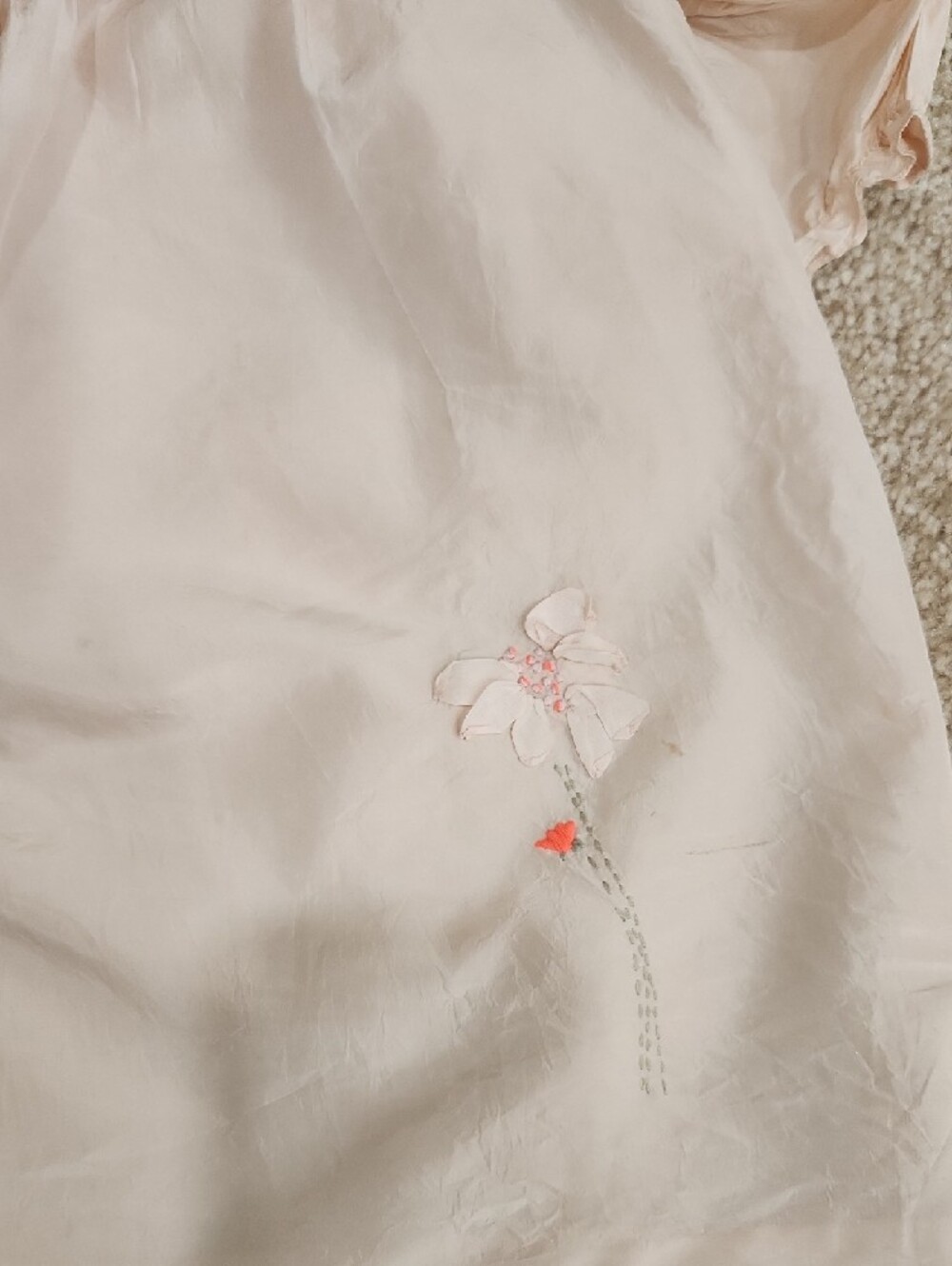 Bonpoint Girl Pink Silk Dress with Delicate Embroidery Size 2 - Picture 6 of 6